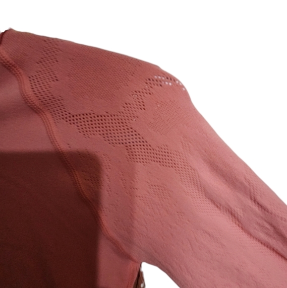 Free People Movement Lucky Layer Cutout Back Crop Hoodie in Crush Blush - Picture 11 of 13